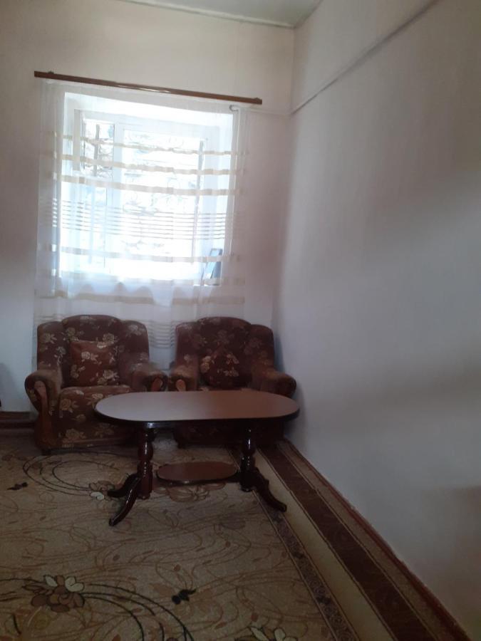 Apartmán Tnak Kad Dilidžan Exteriér fotografie